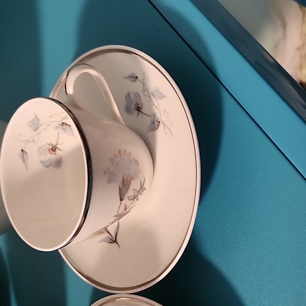 Vintage 4 Piece Setting Tea Set Porcelain Made In Mexico - Picture 5 of 11